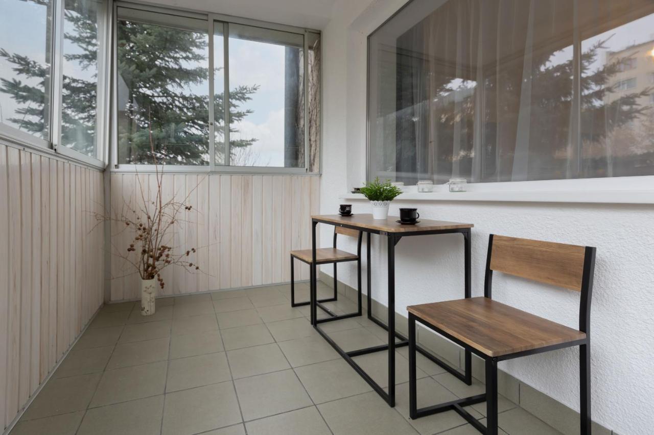 Family Apartment Bogatynska Bemowo By Noclegi Renters Varsó Kültér fotó