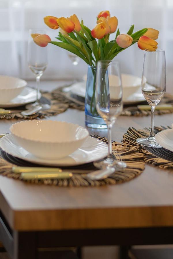 Family Apartment Bogatynska Bemowo By Noclegi Renters Varsó Kültér fotó