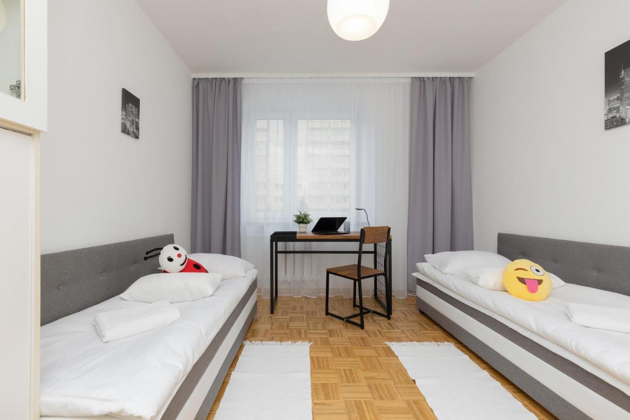 Family Apartment Bogatynska Bemowo By Noclegi Renters Varsó Kültér fotó